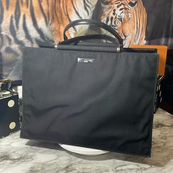 GUCCI LAPTOP BAG / BUSINESS BAG. NYLON WITH LEATHER STRAPS WITH BOX AND DUST BAG - Picture 1 of 16